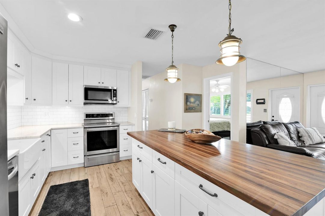 1017 SE Seventh St Deerfield Beach -7