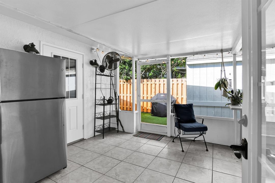 1017 SE Seventh St Deerfield Beach -18
