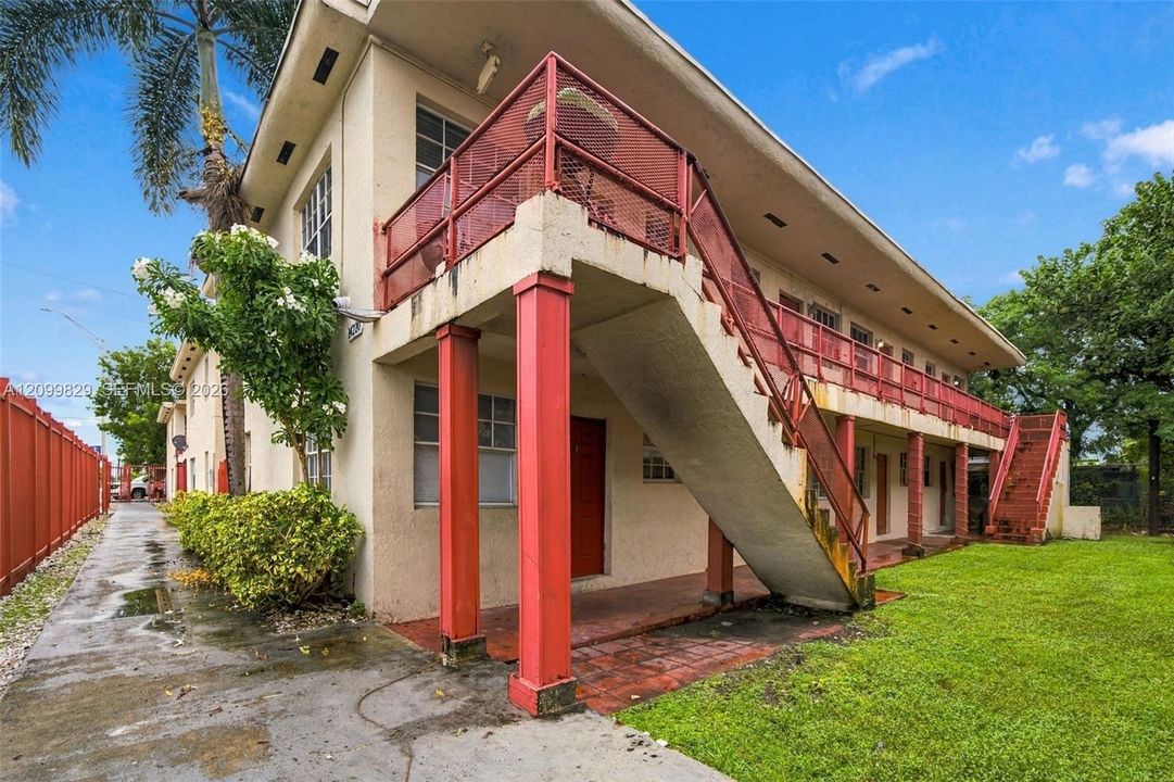 En Renta: $2,300 (3 camas, 2 baños, 1056 Pies cuadrados)