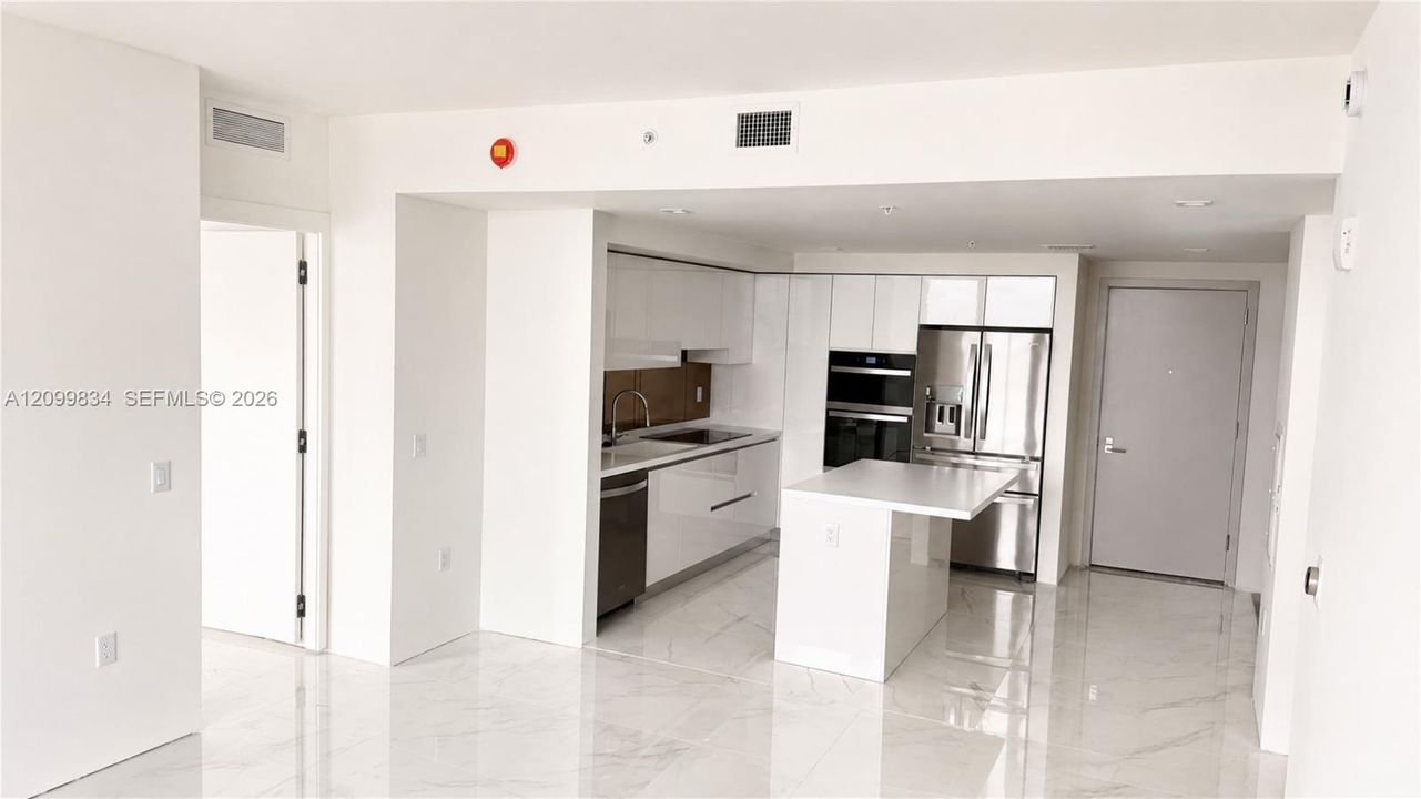 На продажу: $1,175,000 (2 спален, 2 ванн, 0 Квадратных фут)