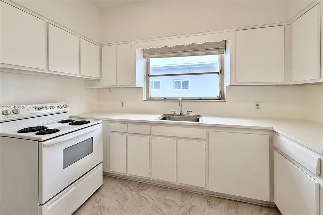 En Renta: $7,250 (3 camas, 2 baños, 1992 Pies cuadrados)