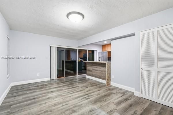 For Rent: $2,900 (3 beds, 2 baths, 1225 Square Feet)