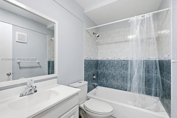 For Rent: $2,900 (3 beds, 2 baths, 1225 Square Feet)