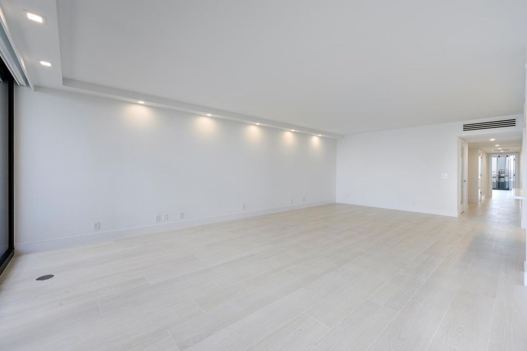 525 S Flagler Dr Apt 14C West-large-009-