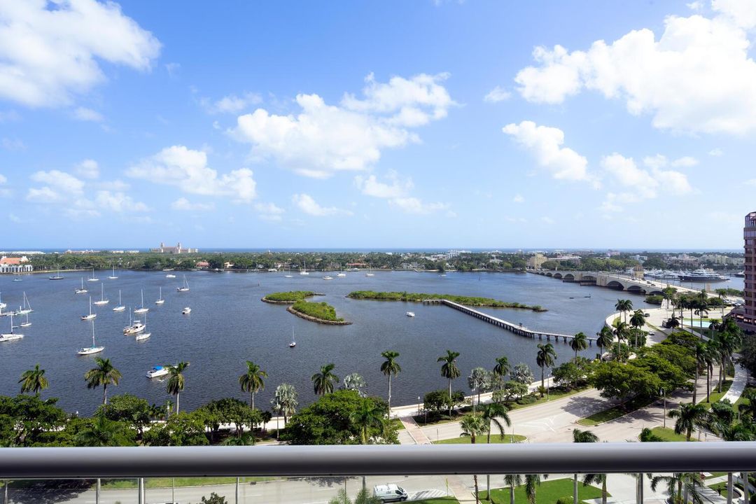 525 S Flagler Dr Apt 14C