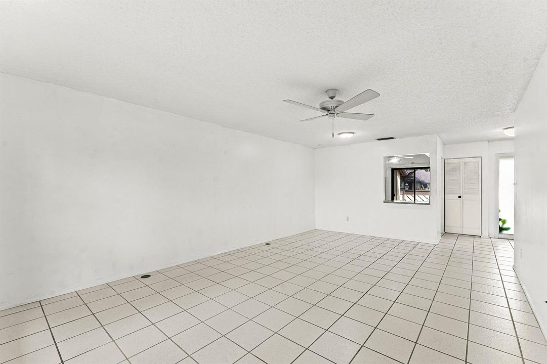 008-83WoodRoseCourt-RoyalPalmBeach-FL-33