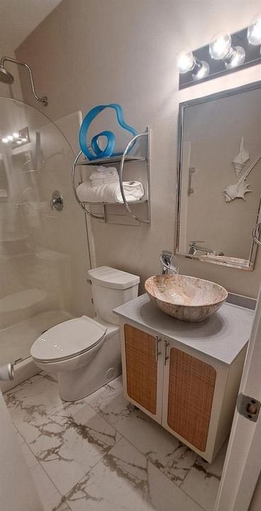 41vista207_bath 1