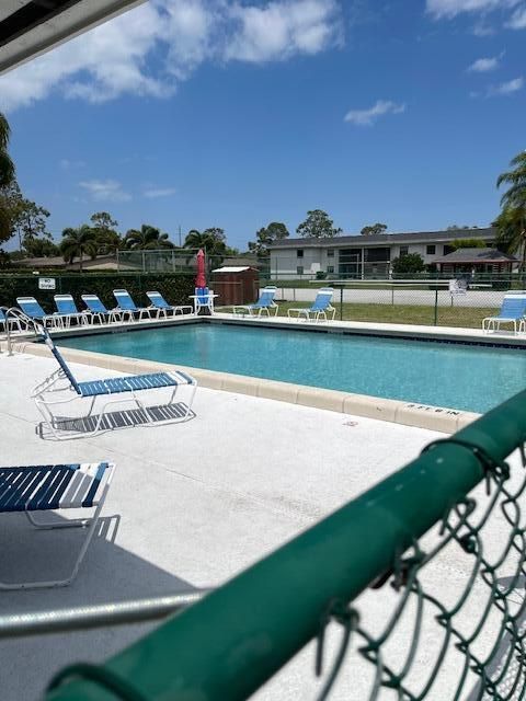 1201 Parkview G-11 24