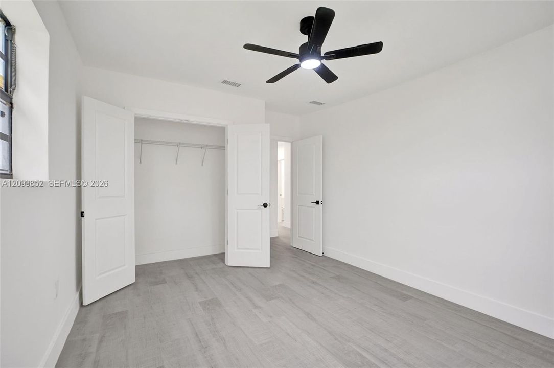 En Venta: $712,500 (3 camas, 2 baños, 1264 Pies cuadrados)