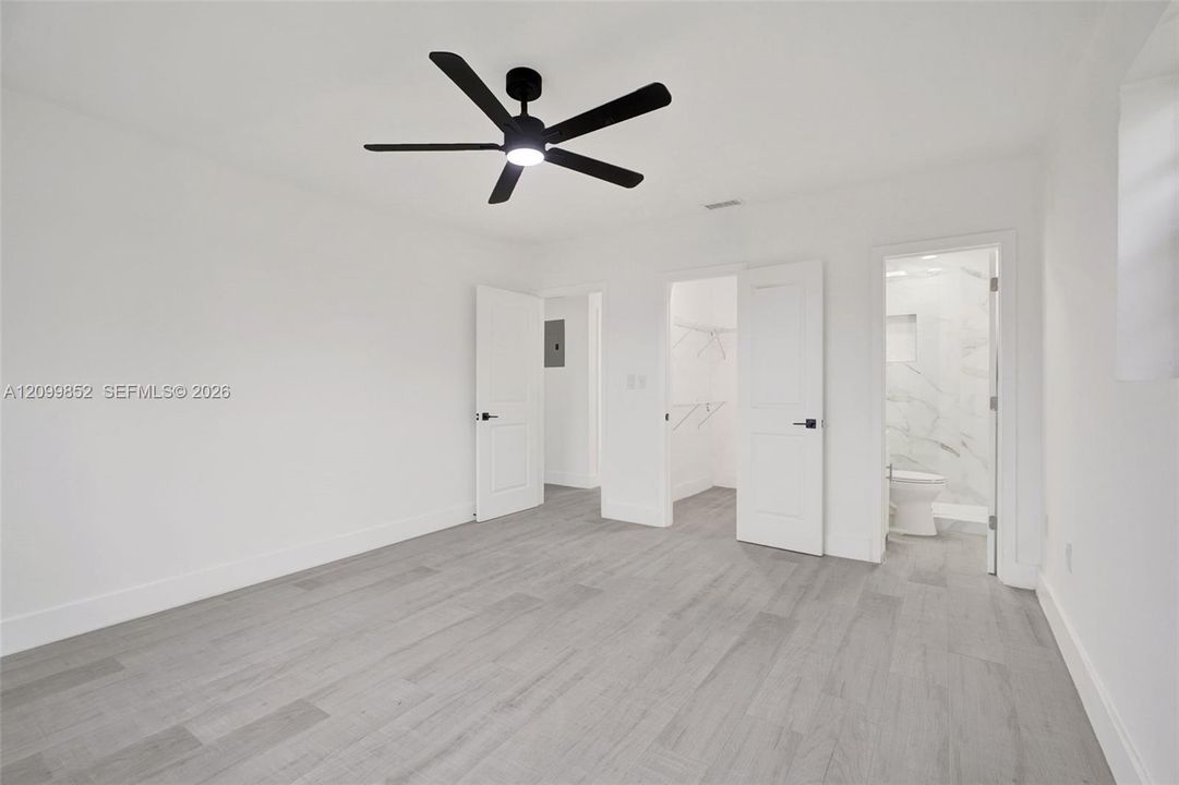 En Venta: $712,500 (3 camas, 2 baños, 1264 Pies cuadrados)