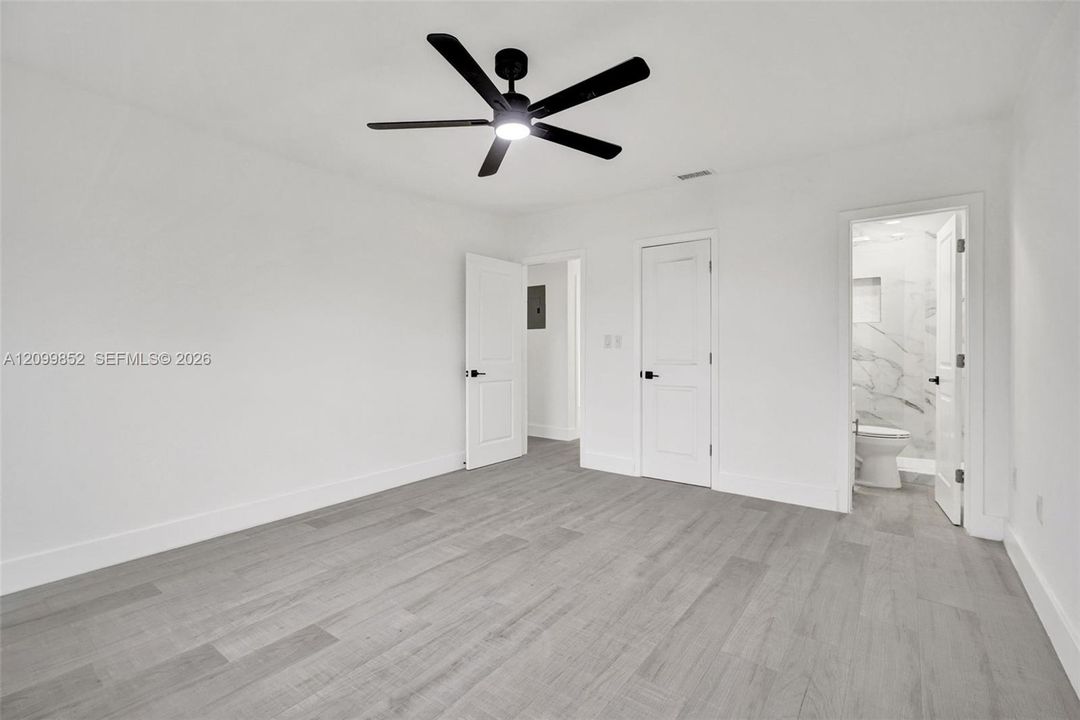 En Venta: $712,500 (3 camas, 2 baños, 1264 Pies cuadrados)