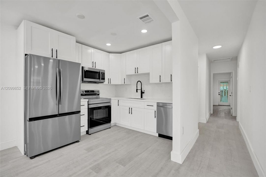 En Venta: $712,500 (3 camas, 2 baños, 1264 Pies cuadrados)