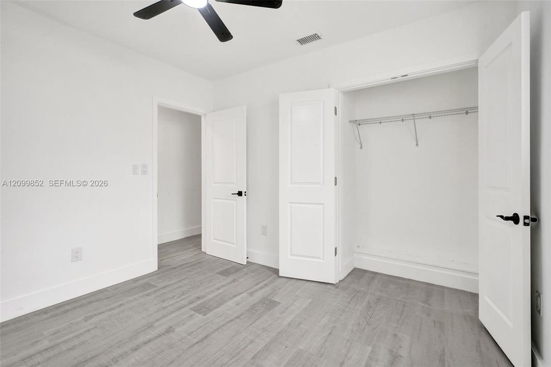 En Venta: $712,500 (3 camas, 2 baños, 1264 Pies cuadrados)