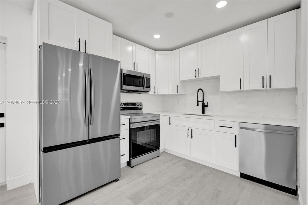 En Venta: $712,500 (3 camas, 2 baños, 1264 Pies cuadrados)