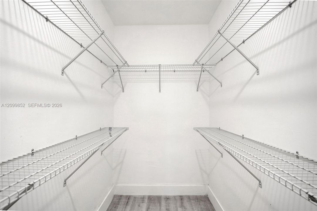 En Venta: $712,500 (3 camas, 2 baños, 1264 Pies cuadrados)