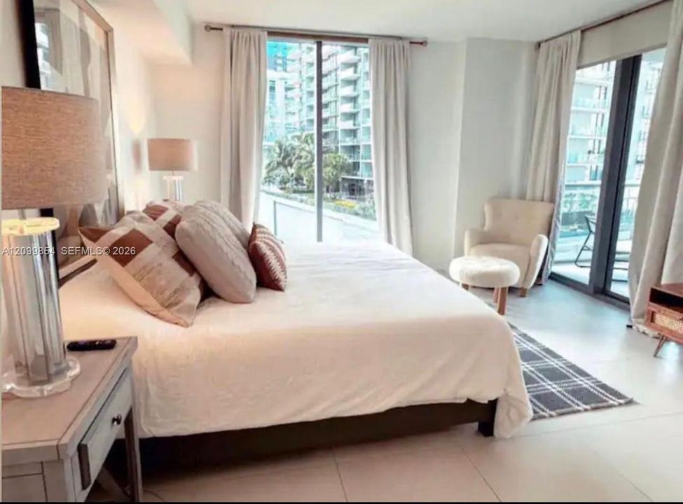 For Rent: $4,450 (2 beds, 2 baths, 1116 Square Feet)