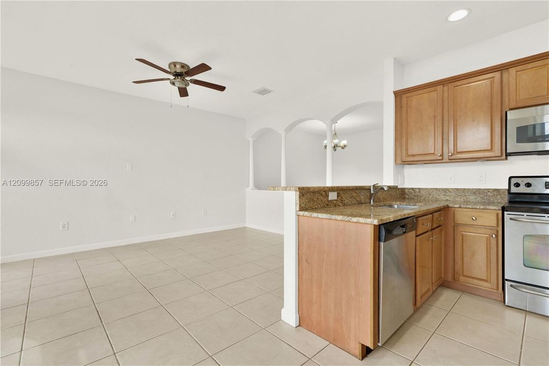 En Venta: $636,000 (3 camas, 2 baños, 1854 Pies cuadrados)