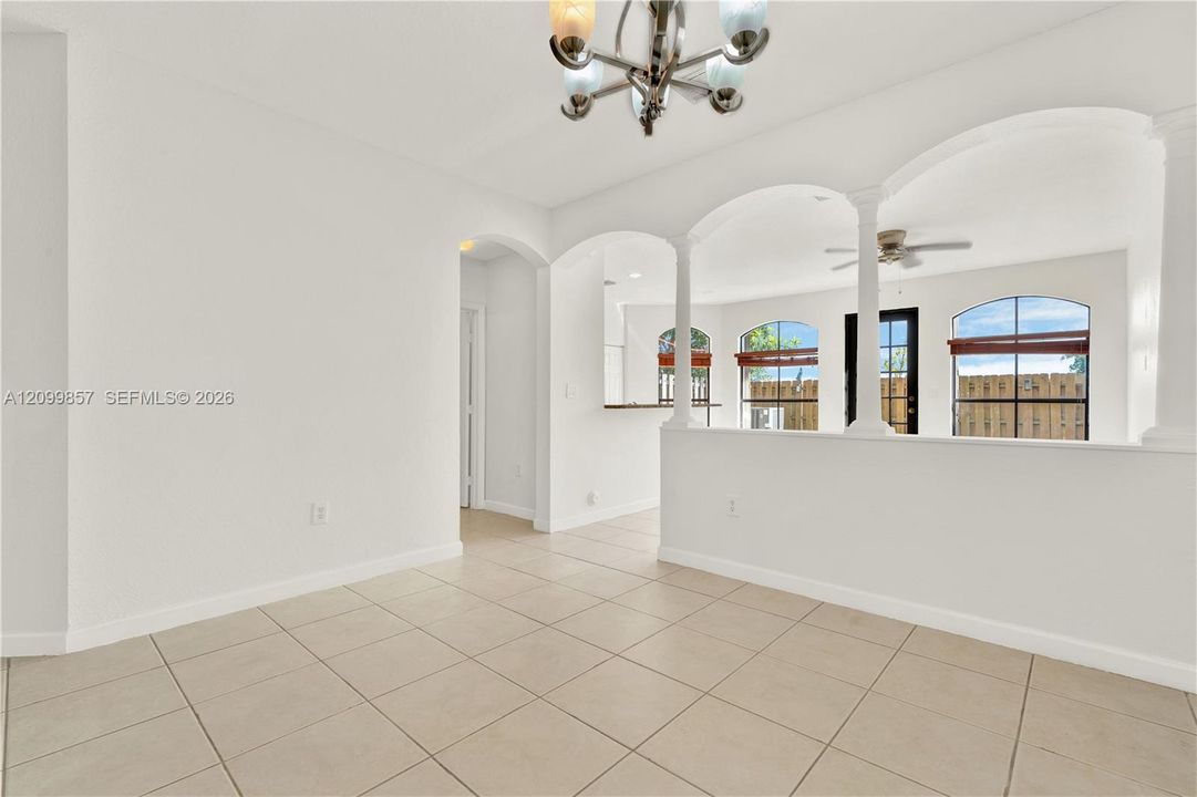 En Venta: $636,000 (3 camas, 2 baños, 1854 Pies cuadrados)