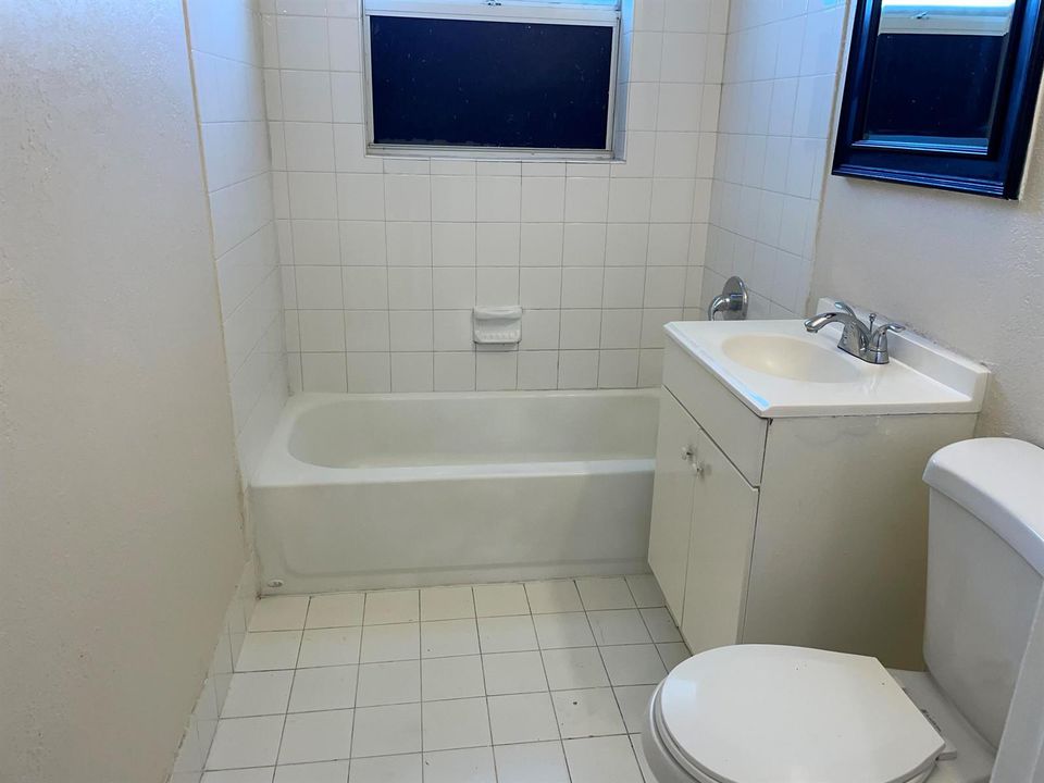 Unit 5 - Bathroom