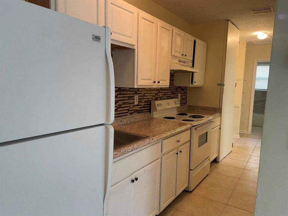 Unit 4 - Kitchen