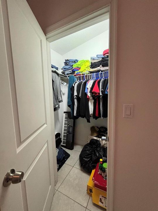 Walk-in Closet