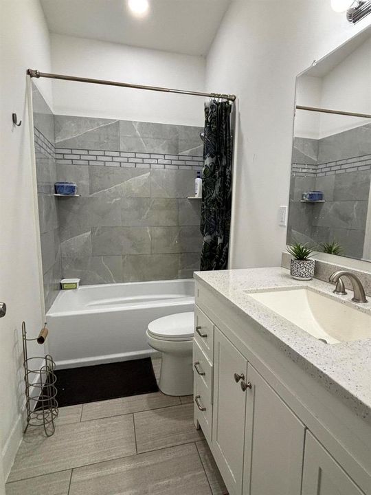2nd Bathroom