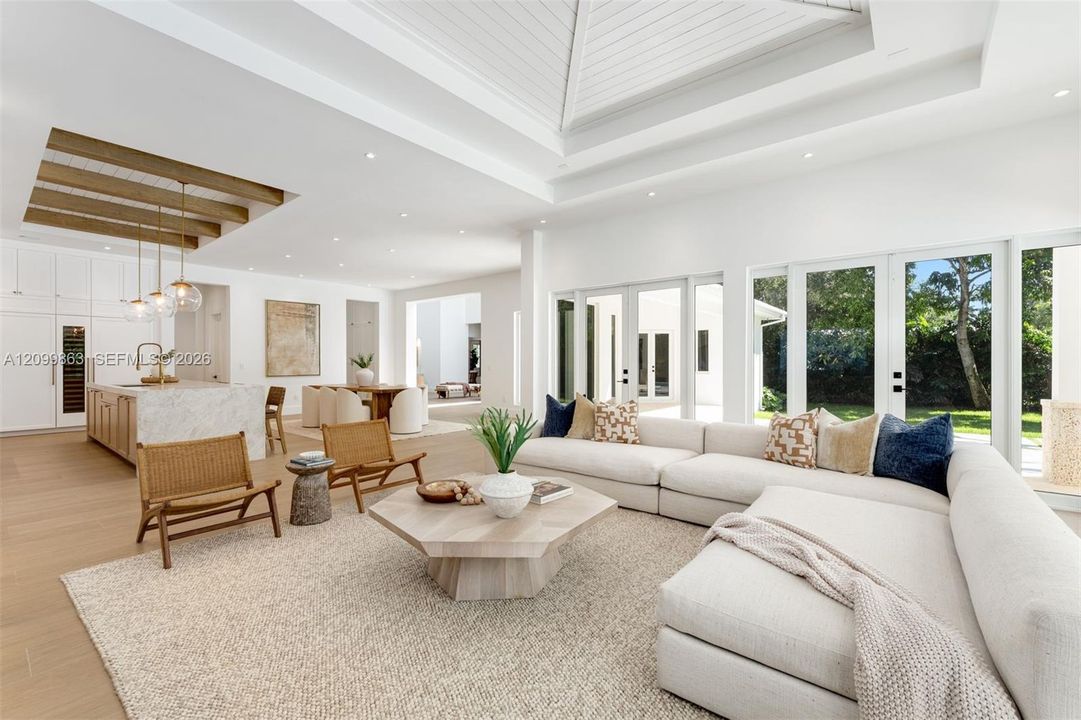 For Sale: $7,725,000 (7 beds, 9 baths, 6928 Square Feet)