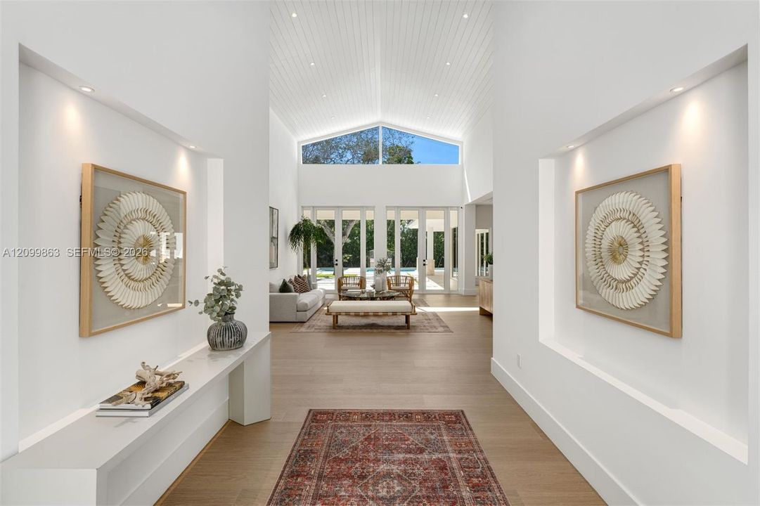 For Sale: $7,725,000 (7 beds, 9 baths, 6928 Square Feet)