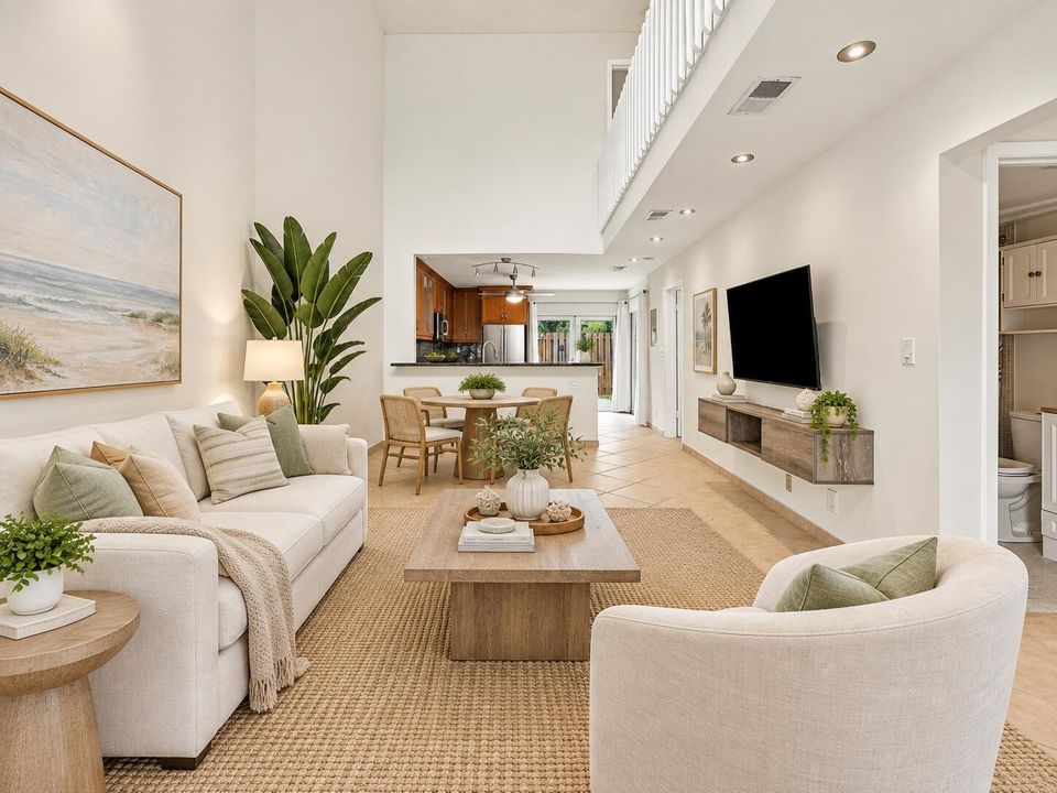 Staged Living/Dining