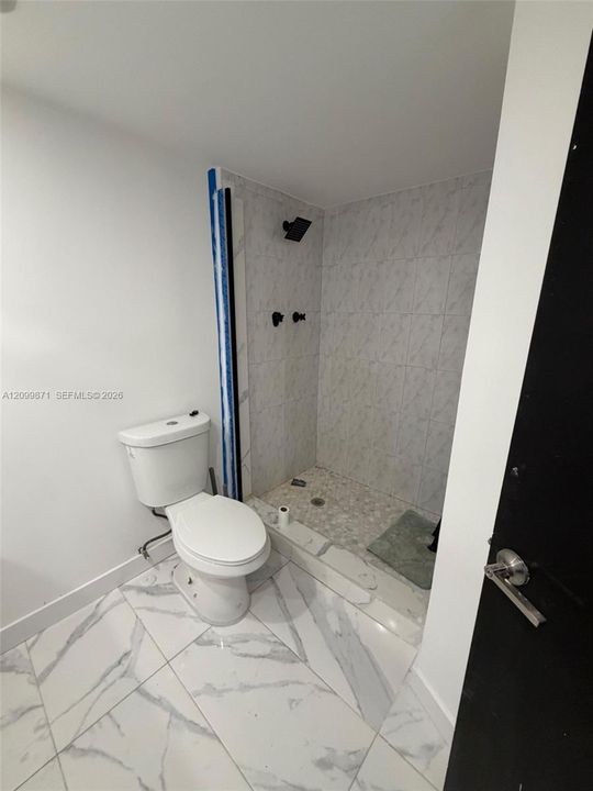В аренду: $2,450 (2 спален, 2 ванн, 1315 Квадратных фут)