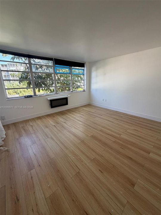 В аренду: $2,450 (2 спален, 2 ванн, 1315 Квадратных фут)