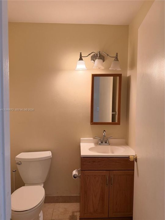 For Sale: $319,000 (2 beds, 2 baths, 1320 Square Feet)