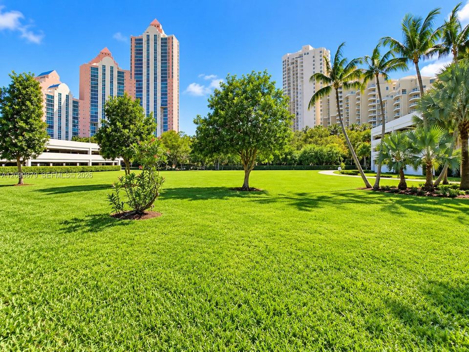 В аренду: $2,500 (2 спален, 2 ванн, 1137 Квадратных фут)