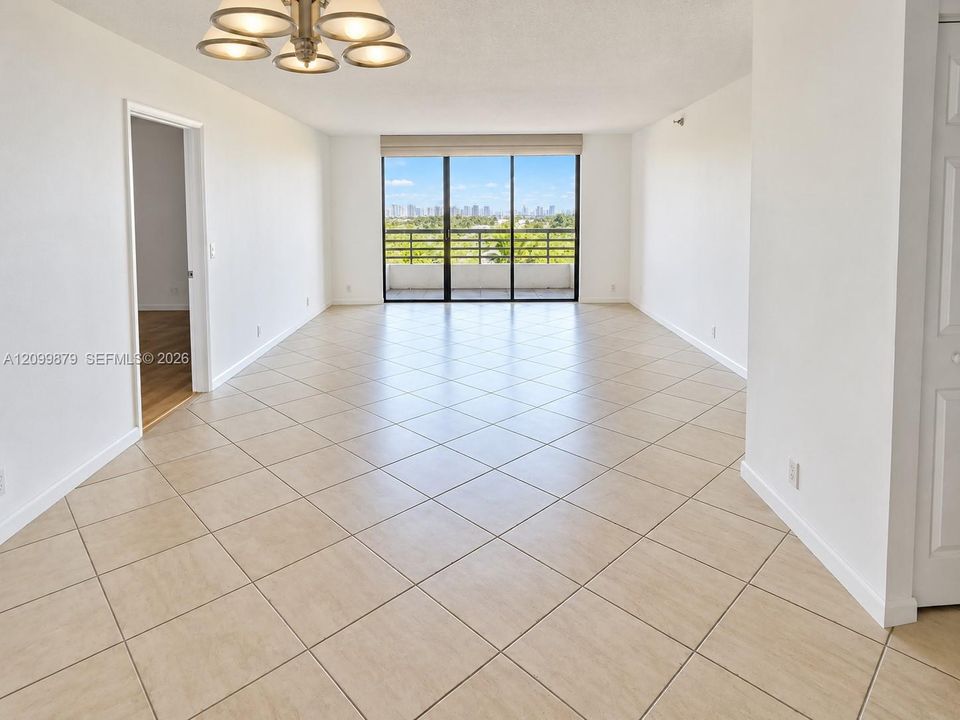 В аренду: $2,500 (2 спален, 2 ванн, 1137 Квадратных фут)