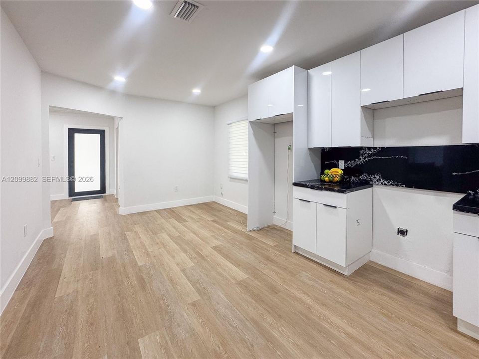 На продажу: $485,000 (3 спален, 2 ванн, 1134 Квадратных фут)