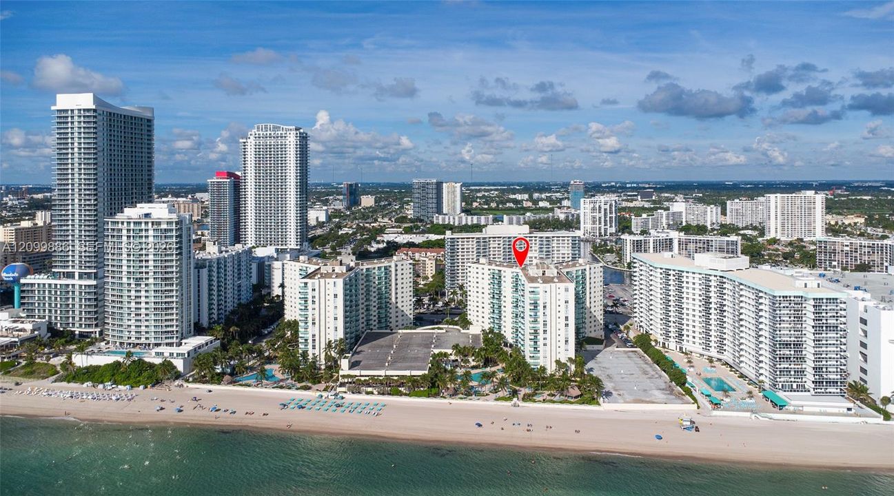 For Sale: $450,000 (1 beds, 1 baths, 812 Square Feet)