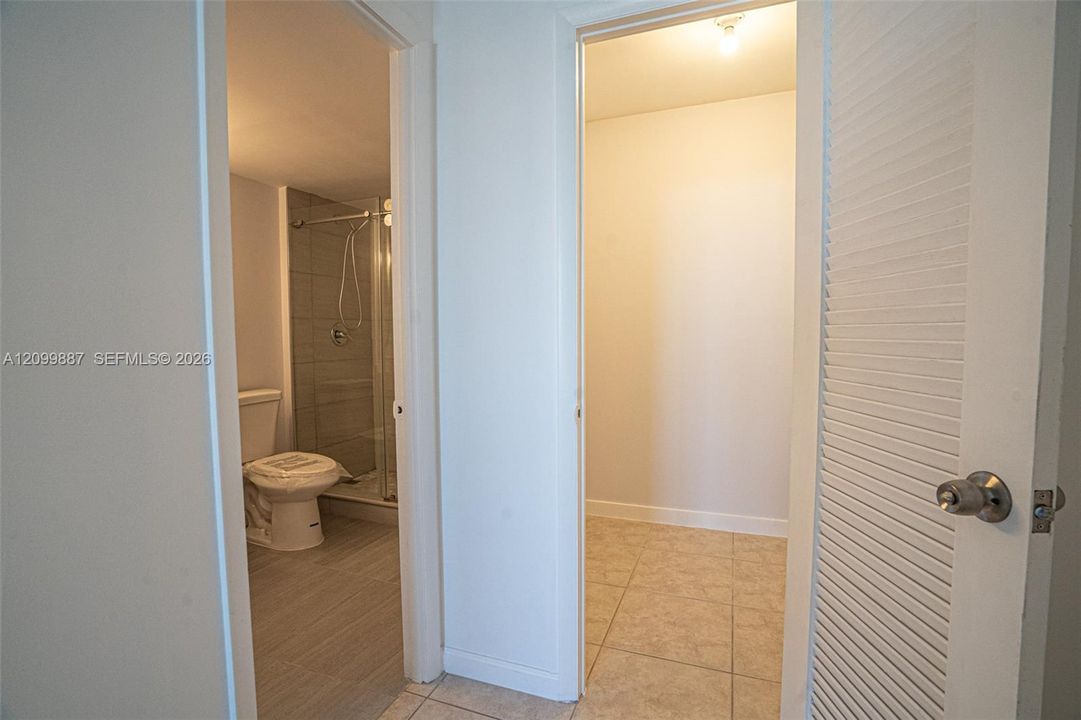 For Sale: $359,000 (2 beds, 2 baths, 1200 Square Feet)