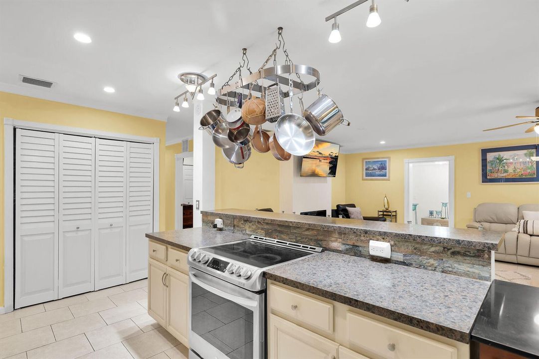 virtual-tour-366263-13