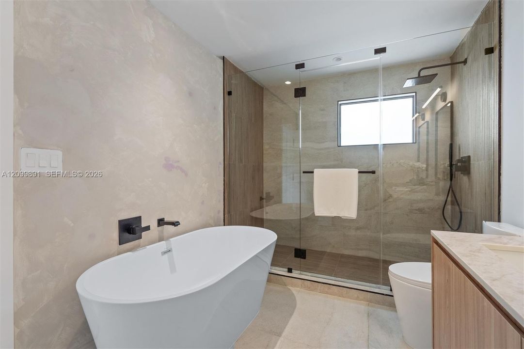 En Venta: $1,745,000 (4 camas, 2 baños, 1827 Pies cuadrados)