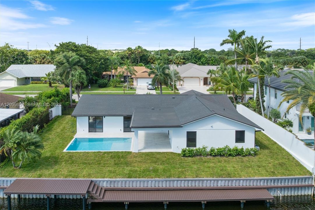 En Venta: $1,745,000 (4 camas, 2 baños, 1827 Pies cuadrados)