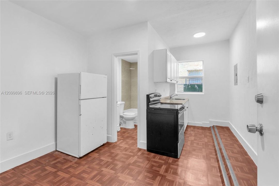 871 SW 3rd Street