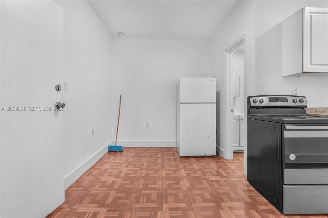 871 SW 3rd Street