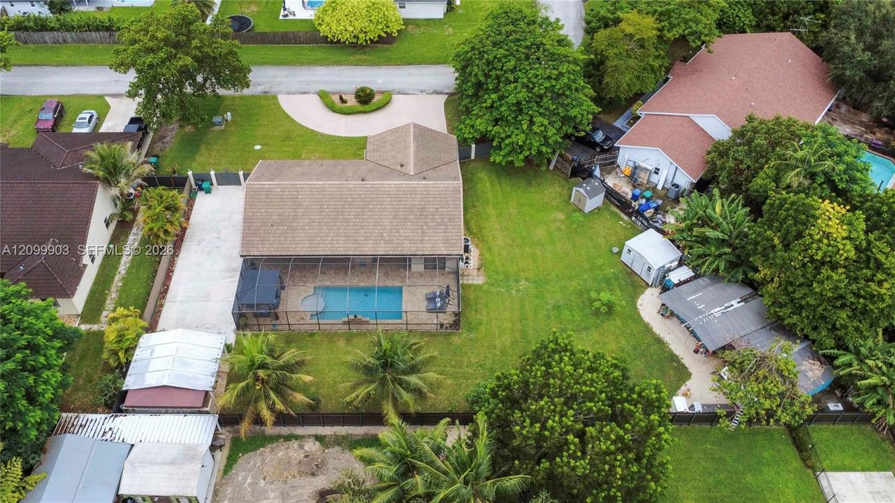 En Venta: $970,000 (3 camas, 2 baños, 1922 Pies cuadrados)