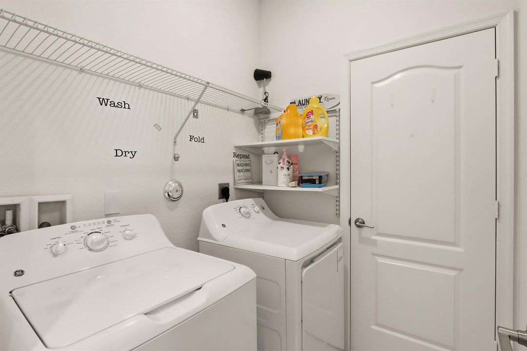 33_laundry room
