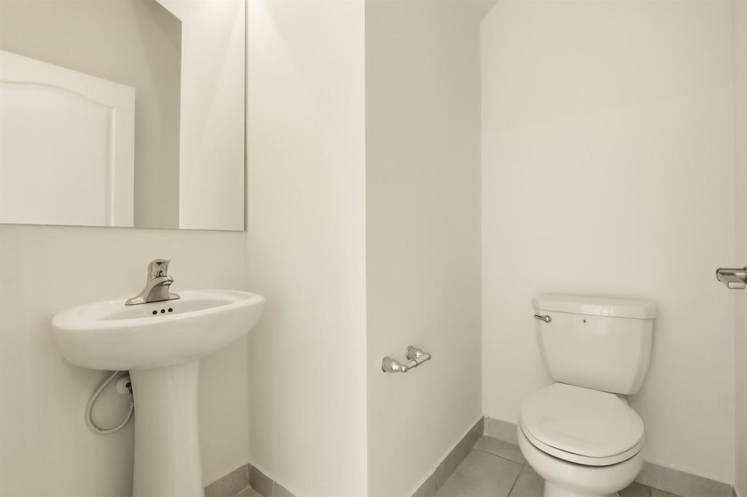 19_half bath