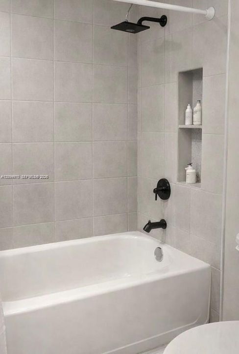 В аренду: $2,950 (3 спален, 3 ванн, 1285 Квадратных фут)