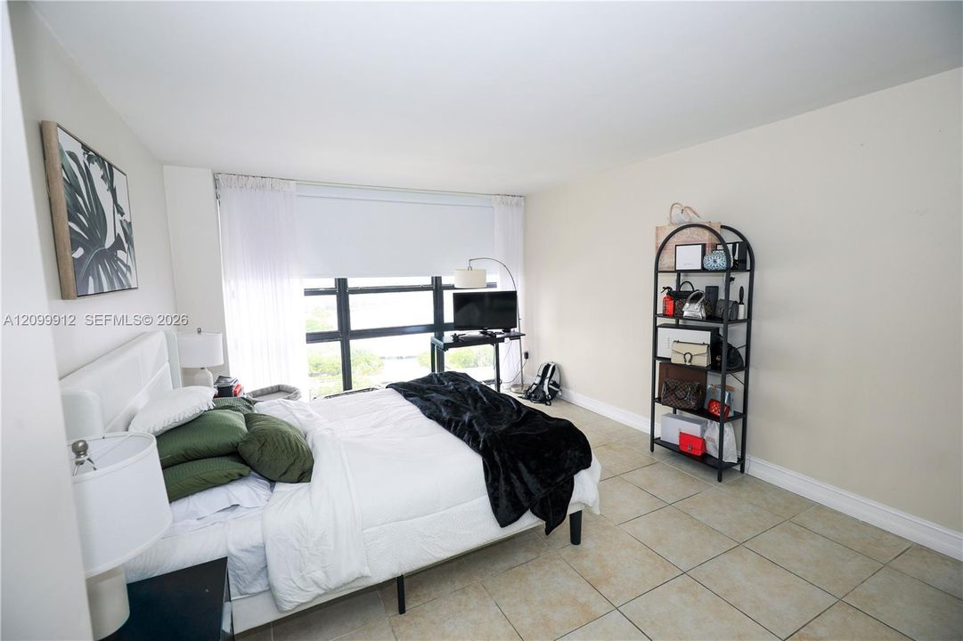 En Venta: $495,000 (2 camas, 2 baños, 990 Pies cuadrados)