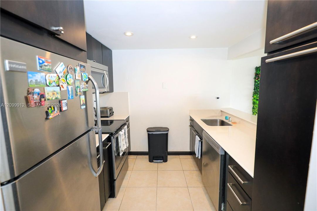 En Venta: $495,000 (2 camas, 2 baños, 990 Pies cuadrados)