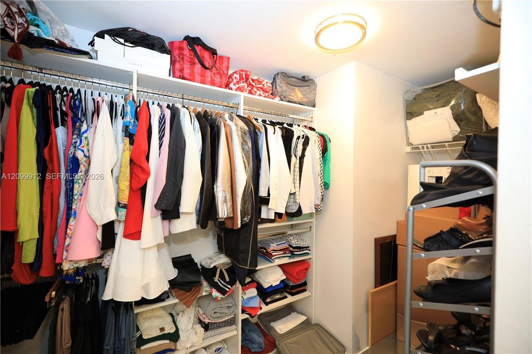 En Venta: $495,000 (2 camas, 2 baños, 990 Pies cuadrados)