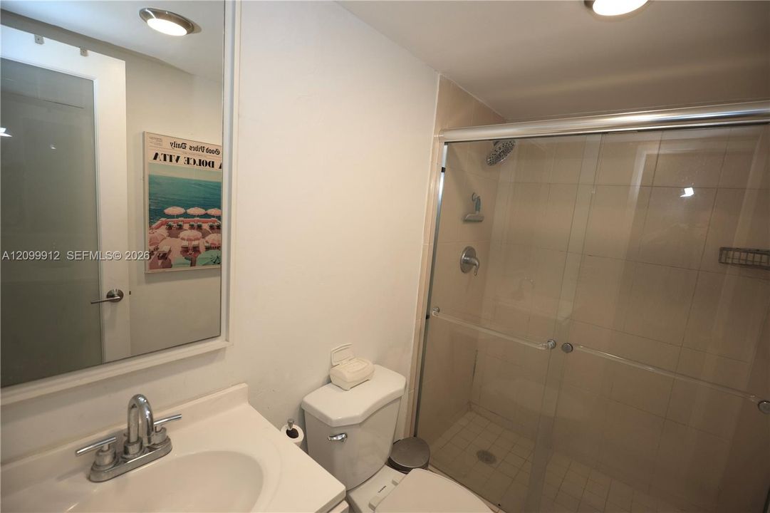 En Venta: $495,000 (2 camas, 2 baños, 990 Pies cuadrados)